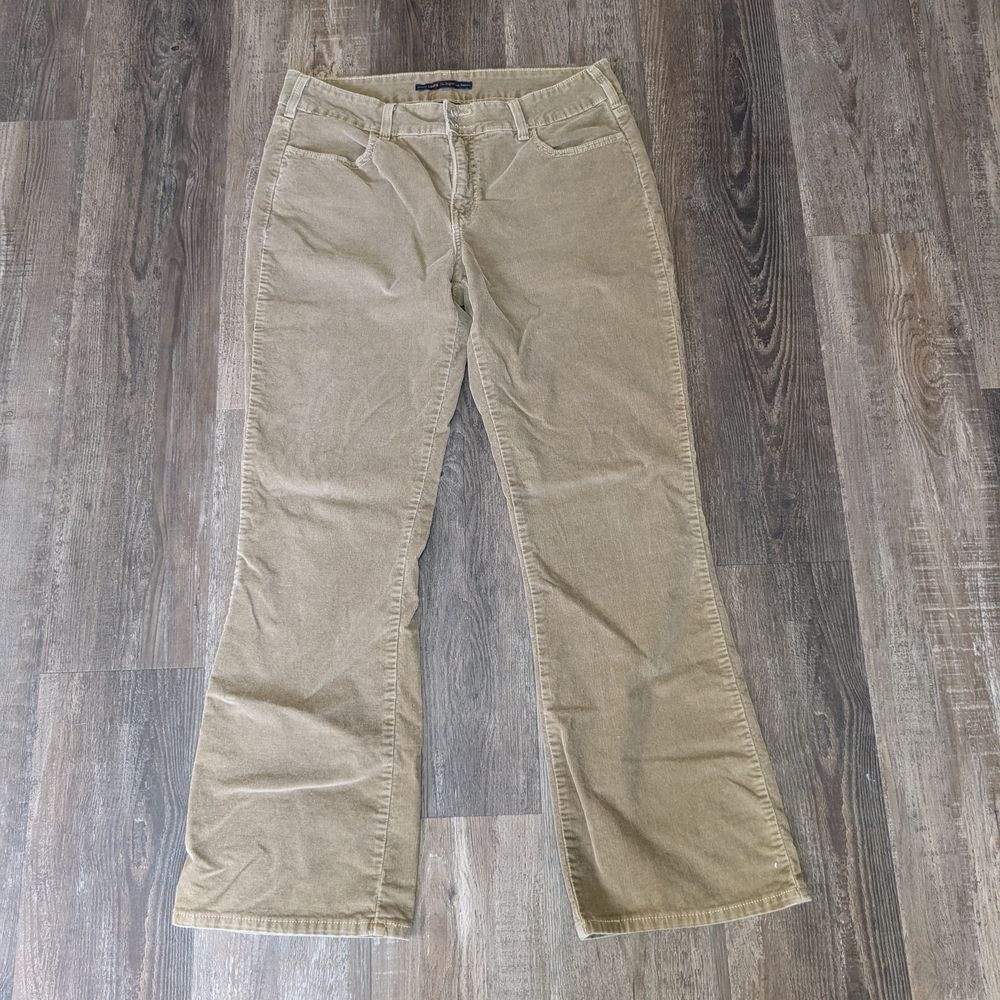 Levi's Women's Tan Corduroy Bootcut Pants. Size 14. - Picture 2 of 5